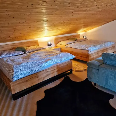 Semesterbostad Anna *